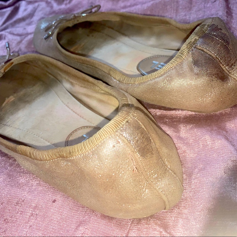 Chanel Flats 🌸🛍 - Picture 4 of 5
